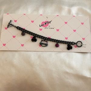 Betsey Johnson Gun Metal Tone Curb Link Cat & Flower Charm Bracelet NWT